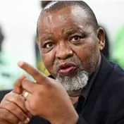 Storm oor vulstasie in Komani: Mantashe wéér hof toe gesleep